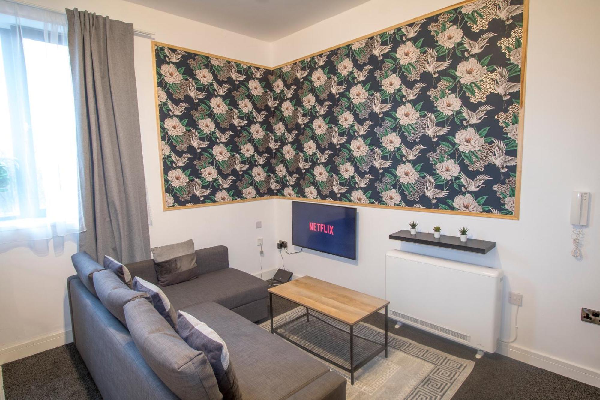 Ideal For Groups - Modern 2 Bedroom Apartment - Free Parking, Transit Links, Close To Stadiums Mánchester Exterior foto